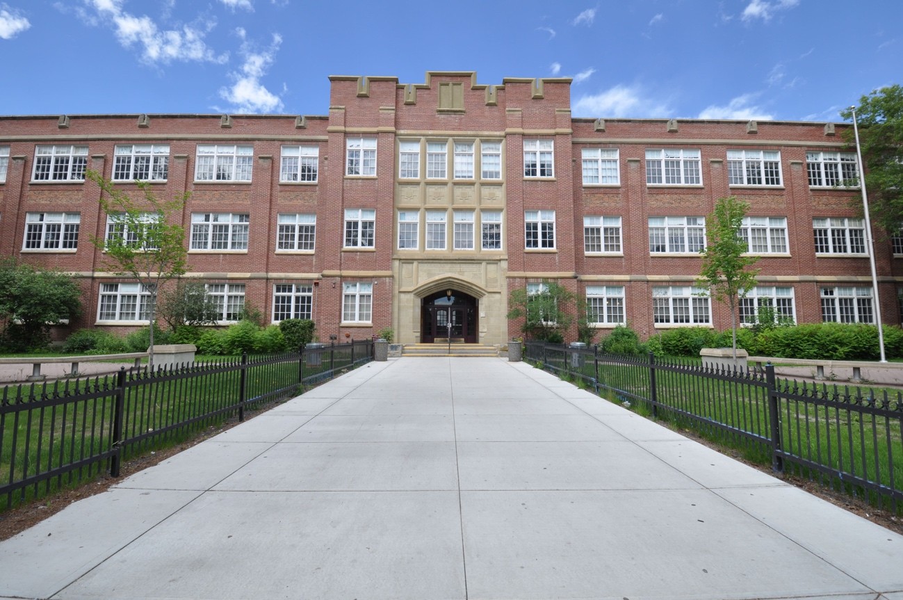 クレッセントハイツ高校