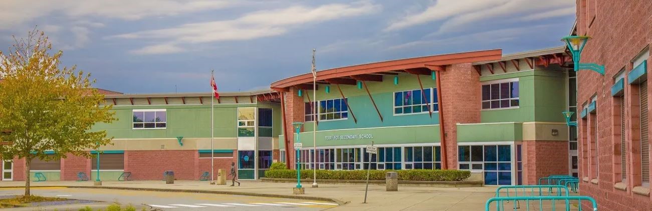 テリーフォックス高校