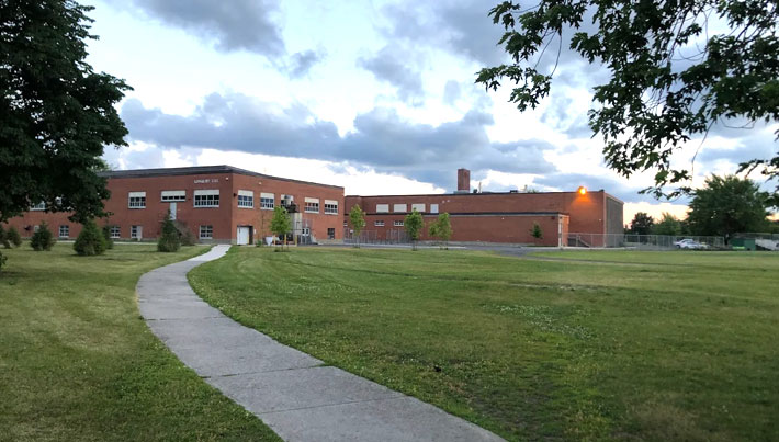 ライムストーン教育委員会